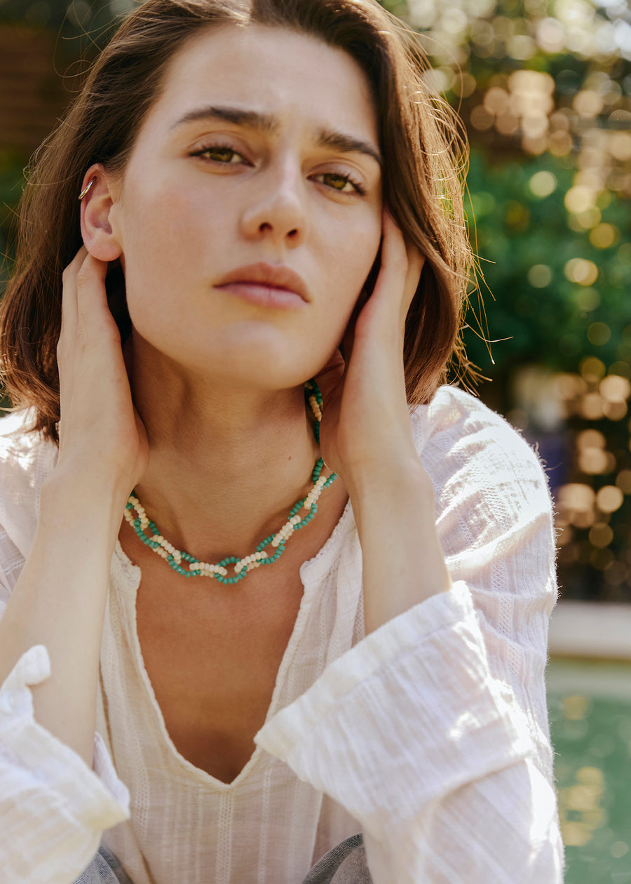 COLLIER ALICIA